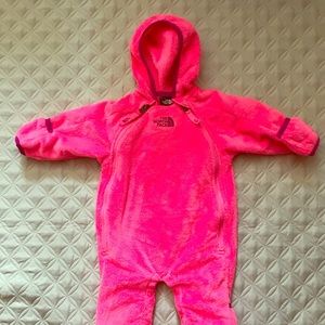 The North Face Buttery fleece bunting baby girl